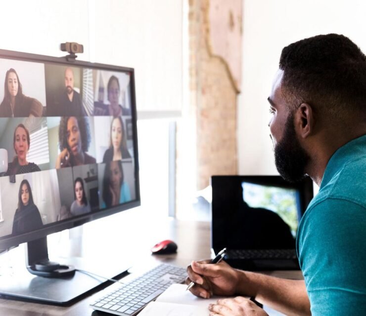 كيفية العمل من المنزل: نصائح وشركات توظف عن بُعد